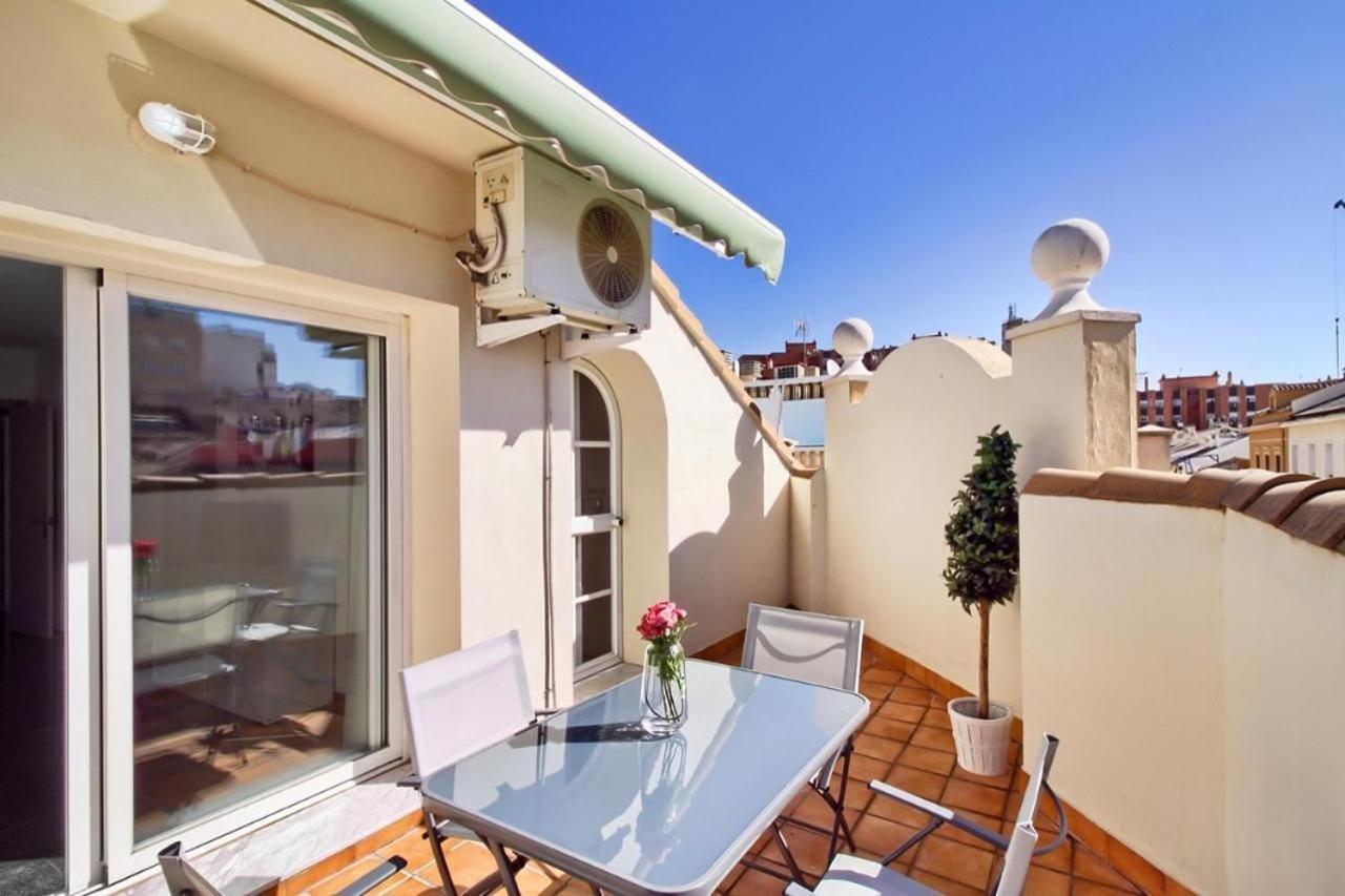 Atico Con Terraza Privada En Malaga Centro Apartamento Exterior foto