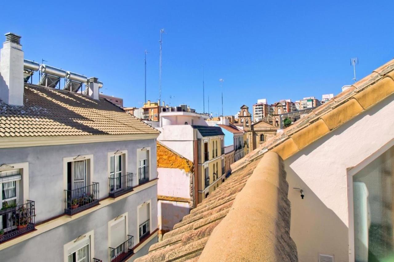 Atico Con Terraza Privada En Malaga Centro Apartamento Exterior foto